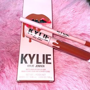 Kylie Jenner Matte liquid lipstick & lip liner / 301 angel matte